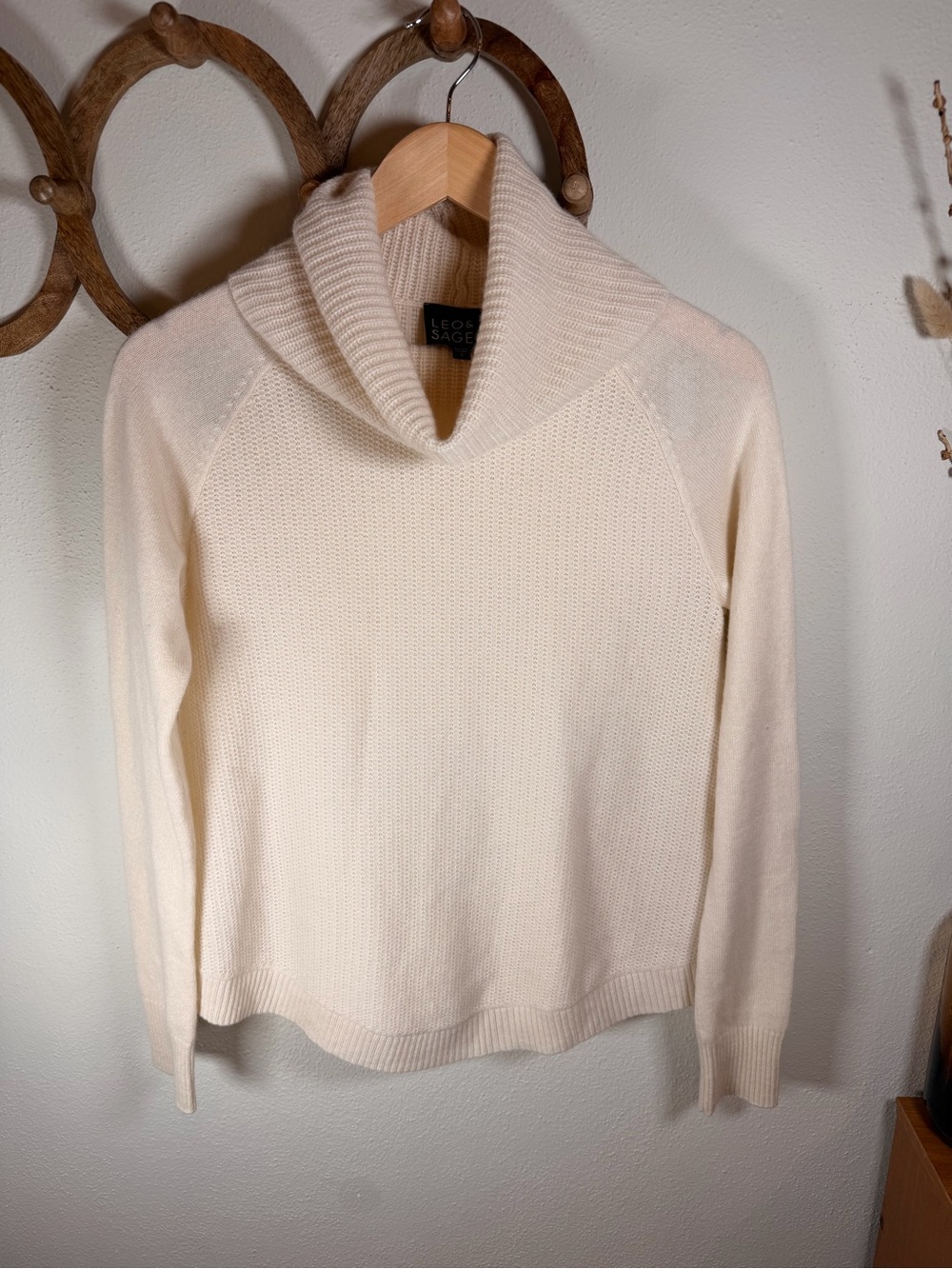 Leo & Sage 100% Cashmere Oversized Cowl Neck Sweater – Size S